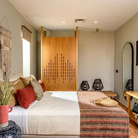 Caldera Theros 赫索尼索斯